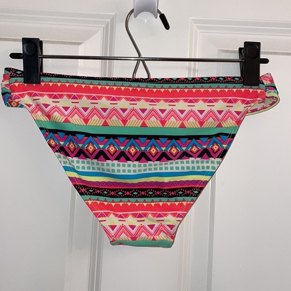 FOREVER 21 fun,geometric design strapless bikini set in Women’s size Small - Picture 9 of 14